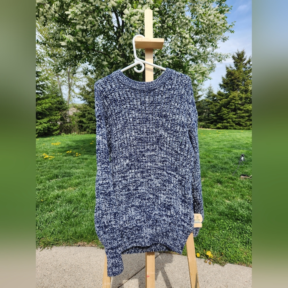 Oversized knit sweater by Trend Basics size M